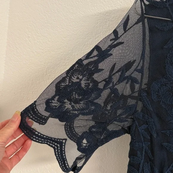 IceBird simple serenity lace maxi dress size small - Picture 8 of 13